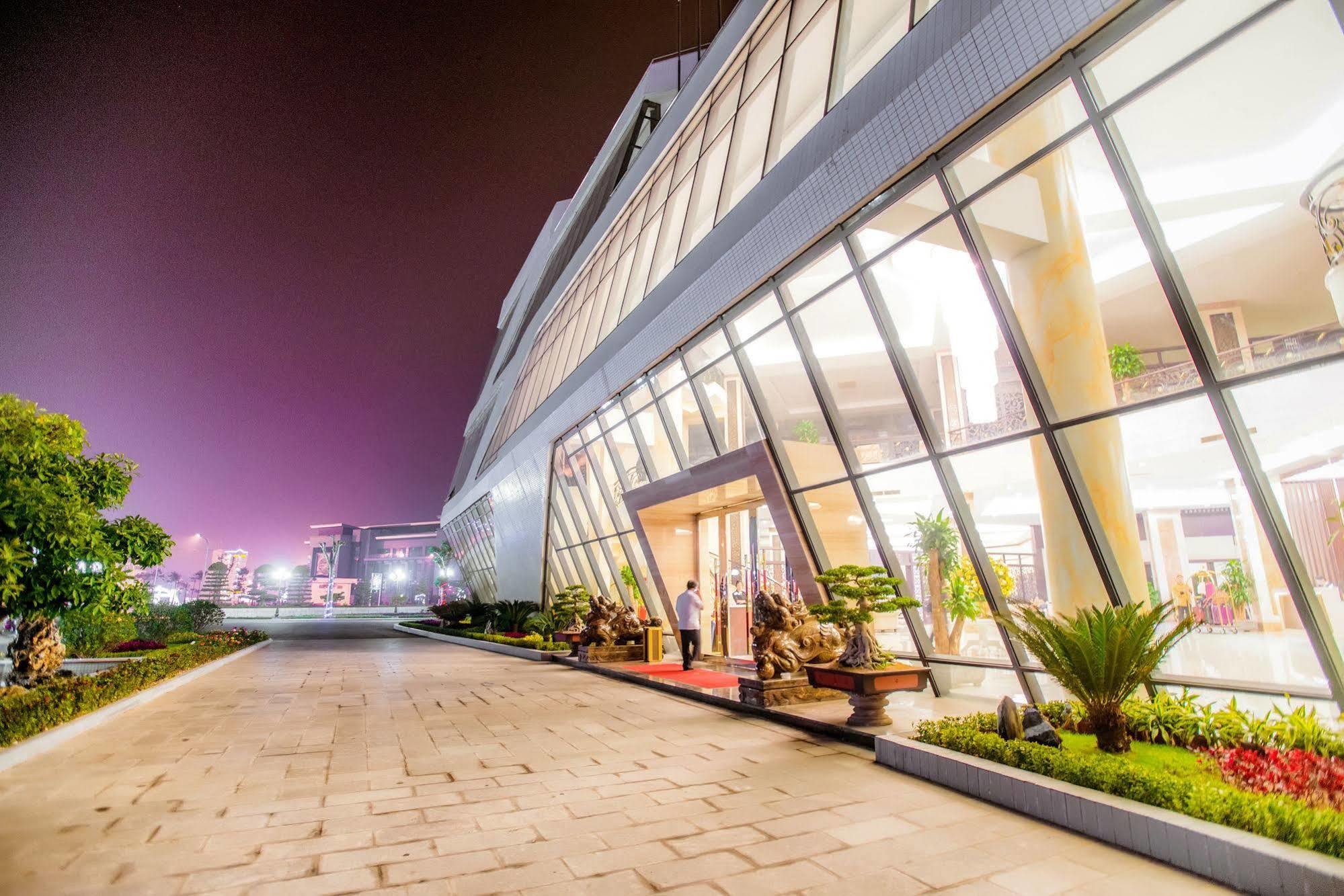 Muong Thanh Grand Bac Giang Hotel Esterno foto